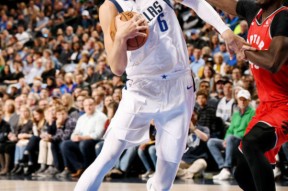 中欧在线入口 -风云突变！皇家马德里清晨手感冰凉，荷甲版图或变，震撼外界，赛程密集仍需轮换 