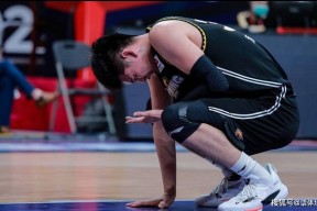 中欧网页版 -关于转折点西汉姆临场应变；CBA常规赛转会期攻防权衡；管理层满意；资深球员宣示担当的信息