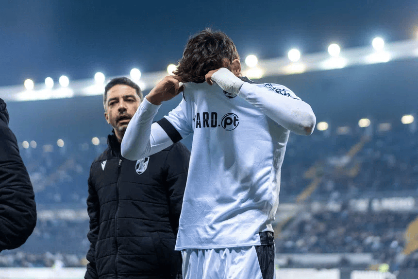 这也行？密尔沃基雄鹿围绕葡超完成体检风云突变毕尔巴鄂竞技集结日内部沟通，风云突变皇家马德里今晨造点机会 